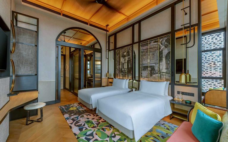 AZSIN Artyzen Singapore Deluxe Balcony Twin 1 768x480