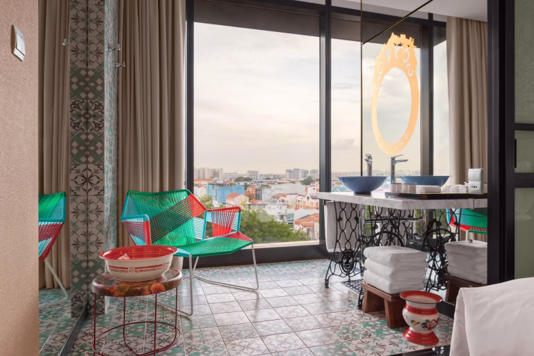 hotel indigo singapore 4835380774 3x2 1 768x512